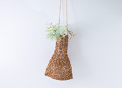 樹皮もどきフラワーホルダー