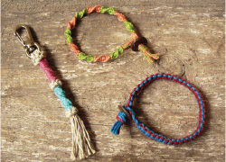 ヘンプのキーホルダー